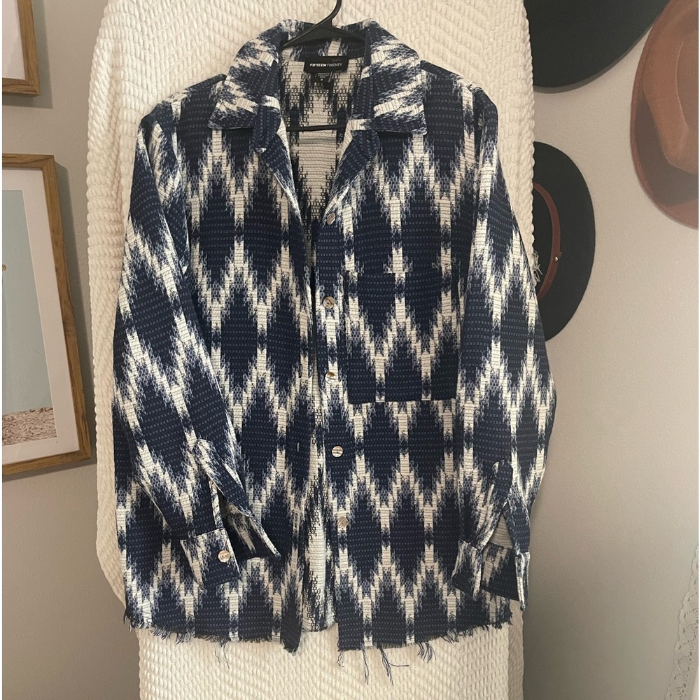 Fifty Twenty: Women’s Blue Distressed Bottom Shacket Size Small